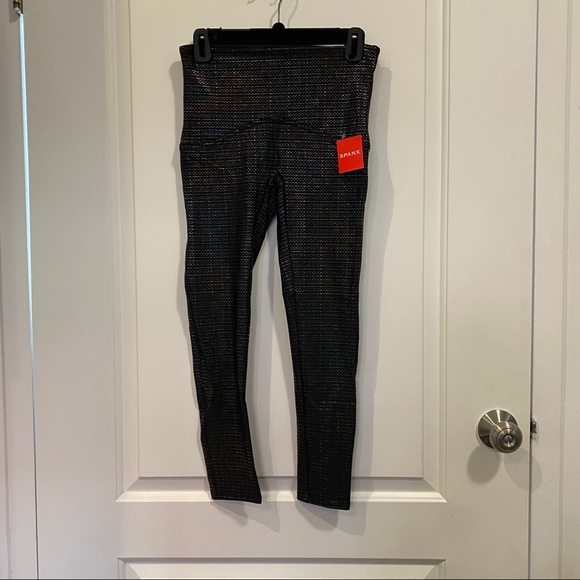 Spanx Booty Boost Active 7/8 Leggings - Picture 7 of 8